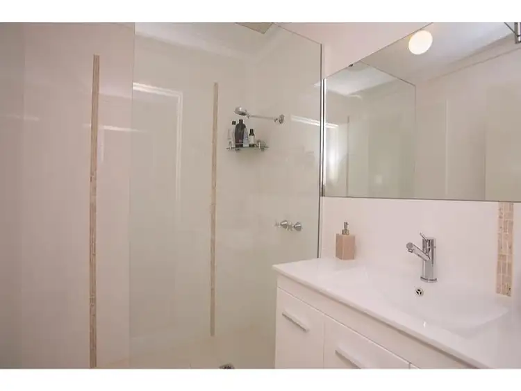 Fourth view of Homely house listing, 2/16 Hammad, Palmyra WA 6157