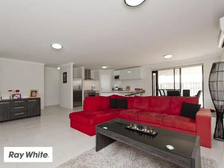 7 Karakin Terrace, Ellenbrook WA 6069