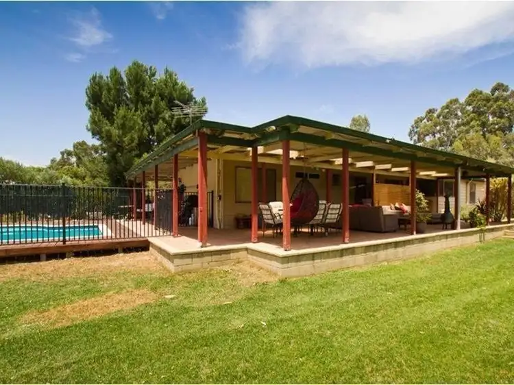 10 Malarkey Road, Byford WA 6122