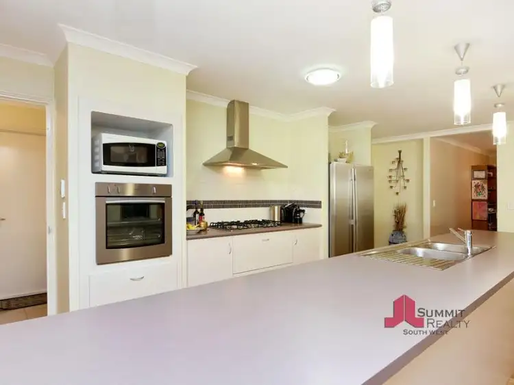 Sixth view of Homely house listing, 7 Rosevale Close, Dardanup WA 6236