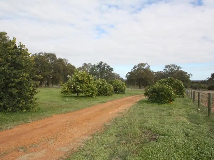 538 Cockram Road, Gingin WA 6503