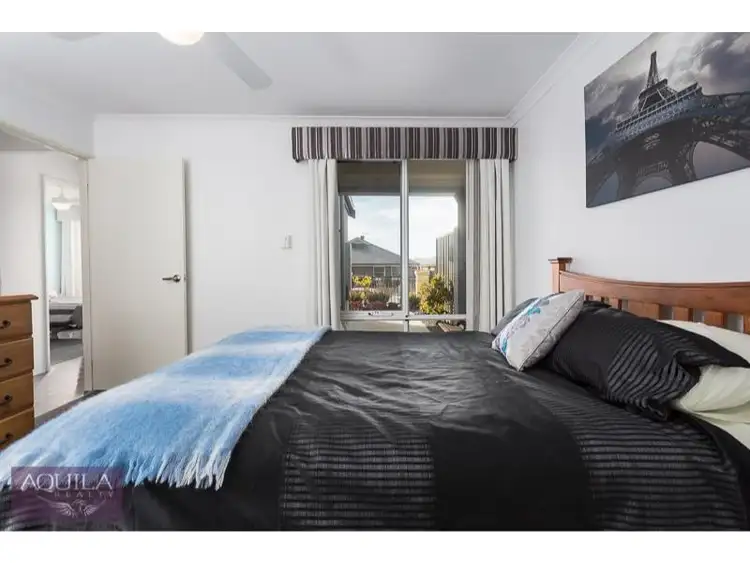 Fifth view of Homely house listing, 21 Cochrane Loop, Aveley WA 6069