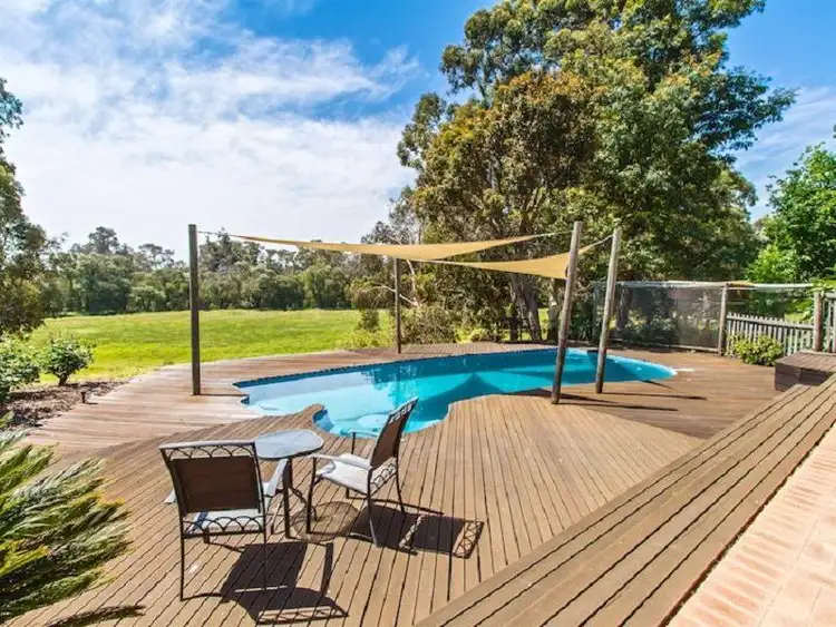 15 Shenton Road, Boyanup WA 6237