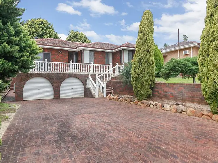 Second view of Homely house listing, 10 Blenheim Place, Swan View WA 6056