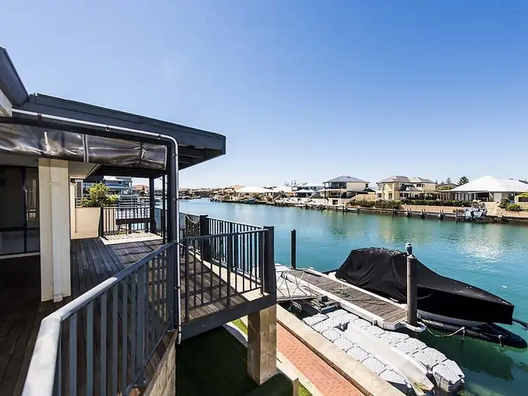 2 Voyager Close, Wannanup WA 6210