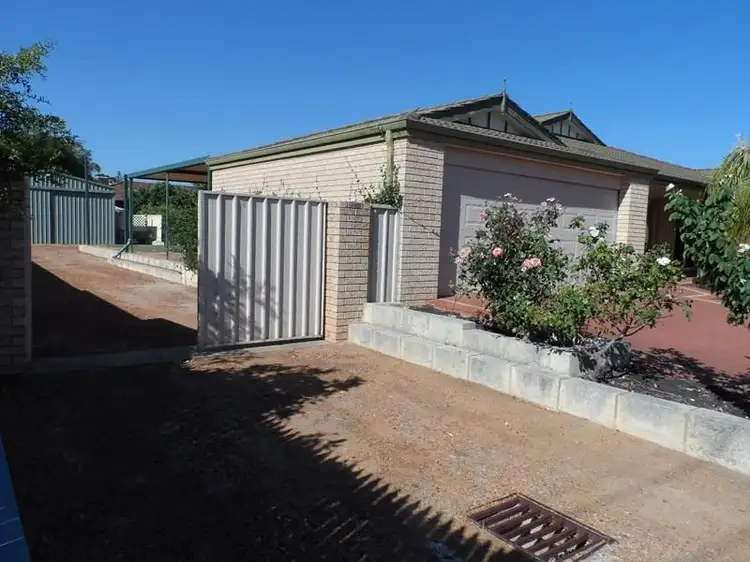 53 WICKLING DRIVE, Beckenham WA 6107