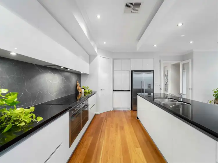 Sixth view of Homely house listing, 15 Nankeen Way, Gwelup WA 6018