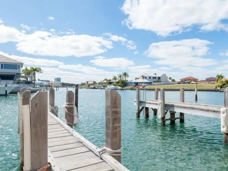 Main view of Homely house listing, 9/20 Baruna Court, Halls Head WA 6210