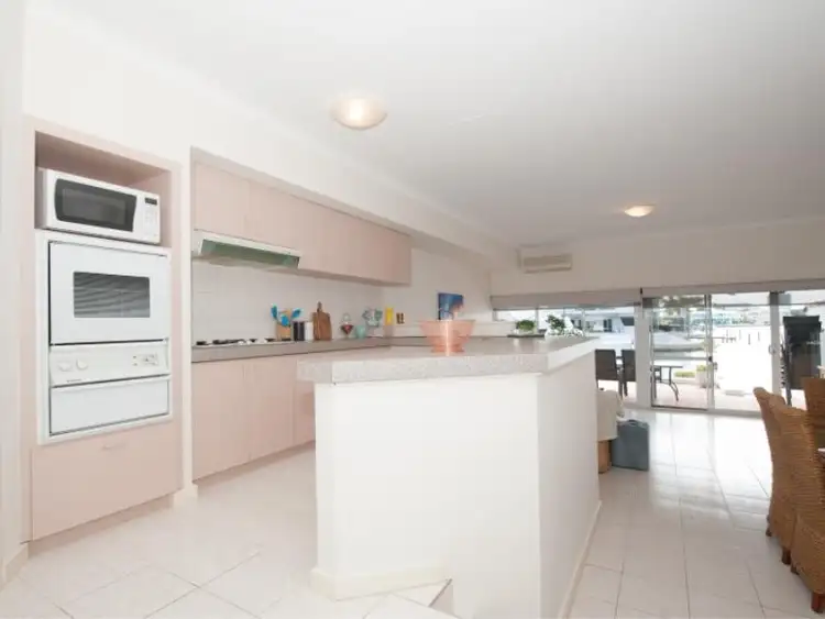 Seventh view of Homely house listing, 9/20 Baruna Court, Halls Head WA 6210