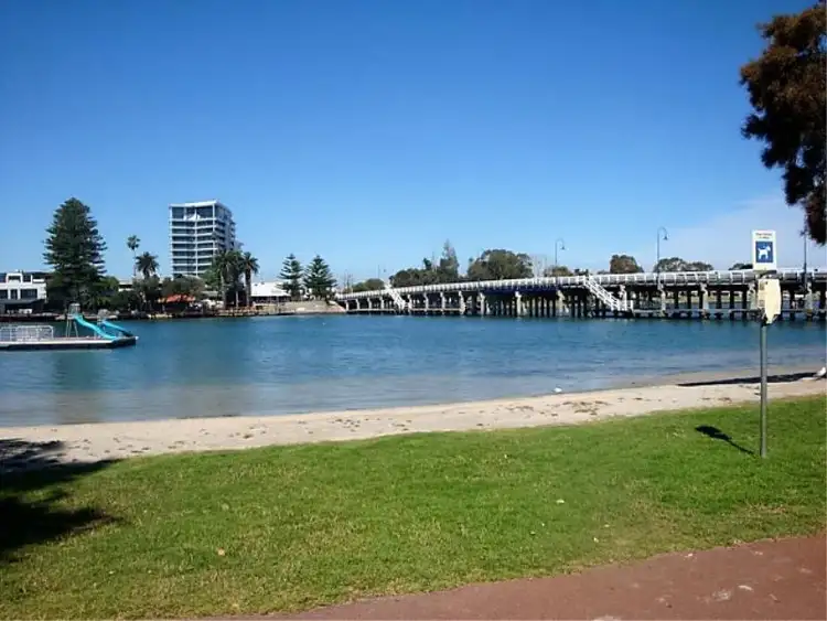 47 San Marco Quay, Halls Head WA 6210