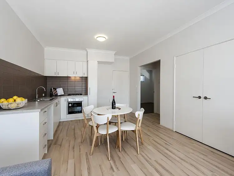Fifth view of Homely unit listing, 7/33 Cooper Street, Mandurah WA 6210