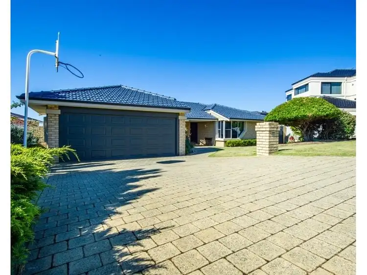 Second view of Homely house listing, 11 Woolnough Heights, Kardinya WA 6163