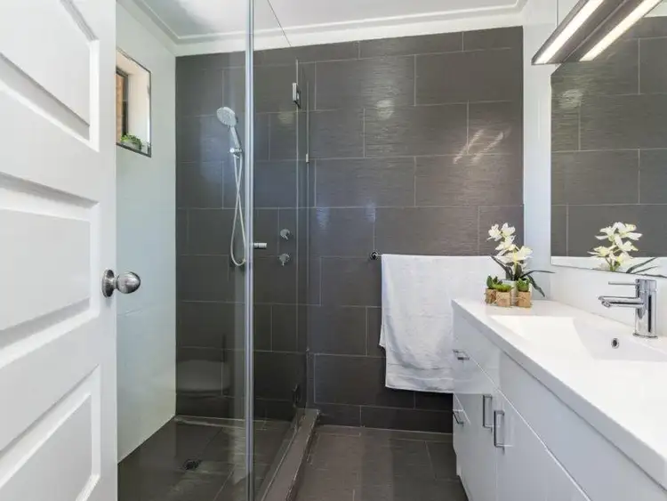 Sixth view of Homely house listing, 10 Philp Close, Huntingdale WA 6110