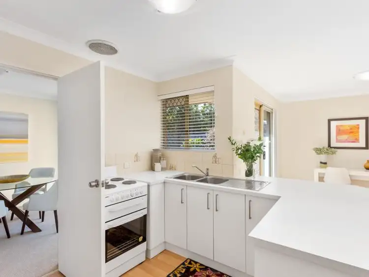 Sixth view of Homely semi-detached listing, 4A Cambey Way, Brentwood WA 6153