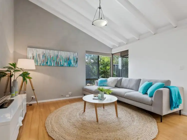 12 Dumont Court, Kingsley WA 6026