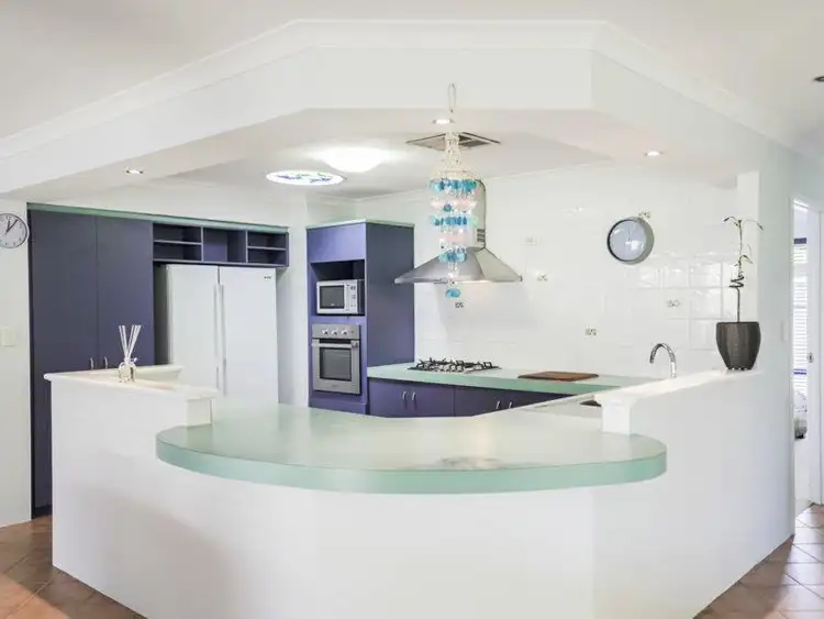 16 McCrae Pass, Canning Vale WA 6155