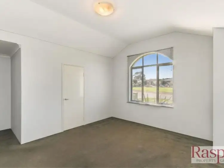 Fourth view of Homely house listing, 7 Positano Crescent, Yangebup WA 6164