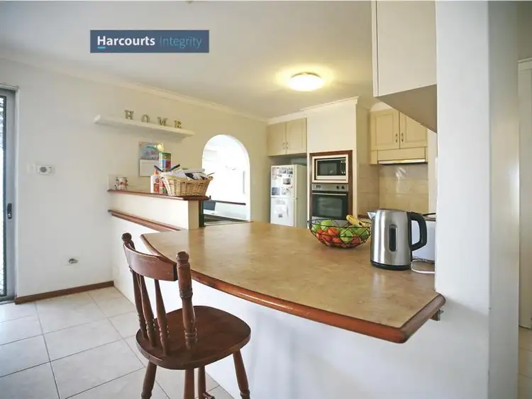 Seventh view of Homely house listing, 2 Peet Court, Noranda WA 6062