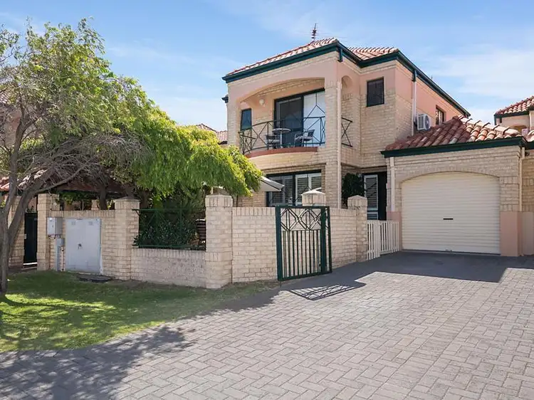 6/10 Fairhaven Terrace, Hillarys WA 6025