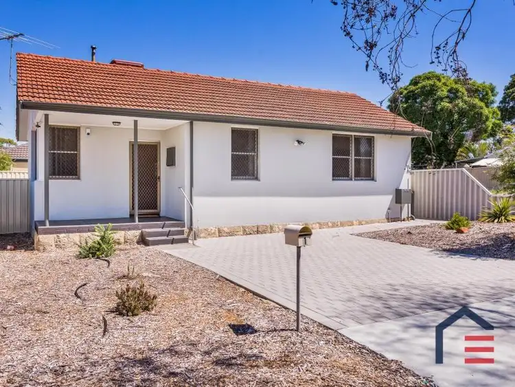 2/1 Mary Crescent, Eden Hill WA 6054