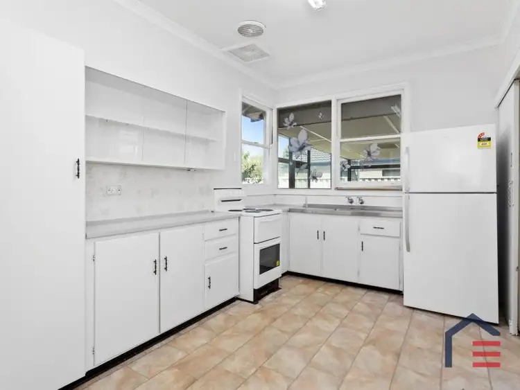 Fourth view of Homely house listing, 2/1 Mary Crescent, Eden Hill WA 6054