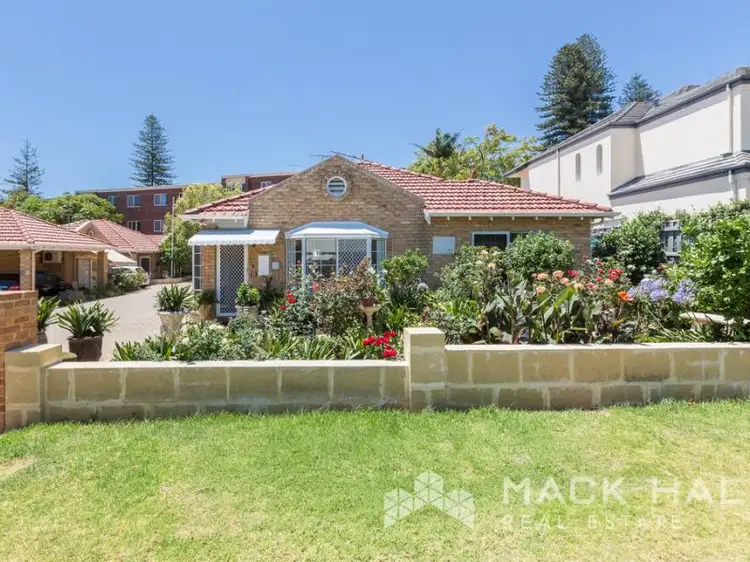 15 Hurstford Close, Peppermint Grove WA 6011