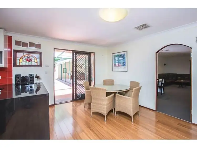 6 Tuffin Road, Glen Forrest WA 6071