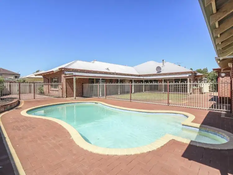 10 Denver Avenue, Madeley WA 6065