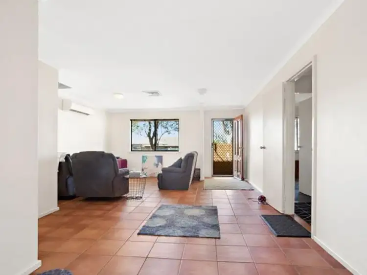 8D Goodwyn Close, Millars Well WA 6714