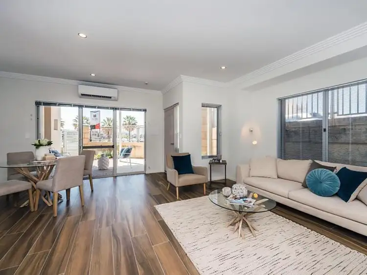 Fifth view of Homely apartment listing, 2/19 Penzance Terrace, Mindarie WA 6030