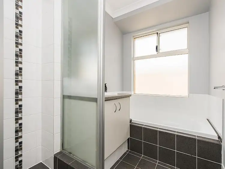 Seventh view of Homely house listing, 2 Willerin Mews, Maida Vale WA 6057
