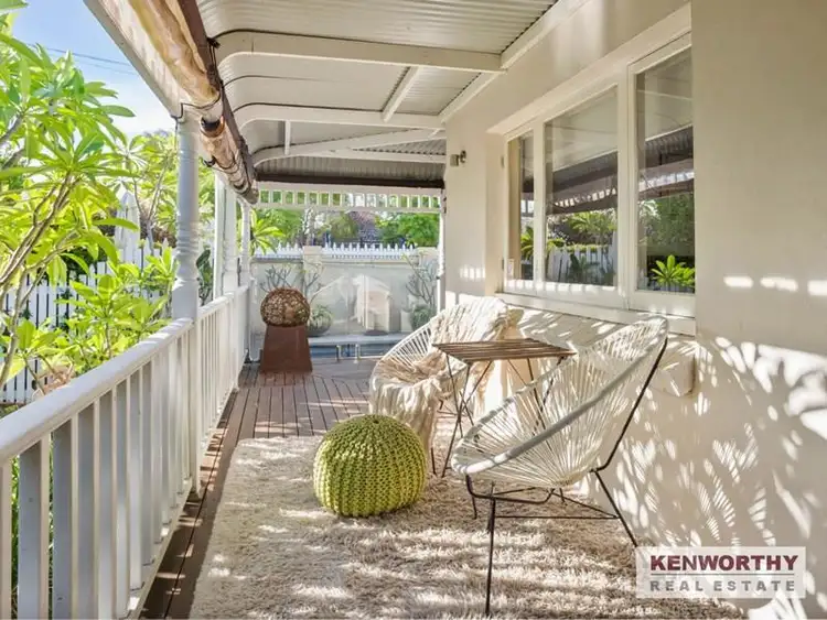 6 Rome Road, Alfred Cove WA 6154