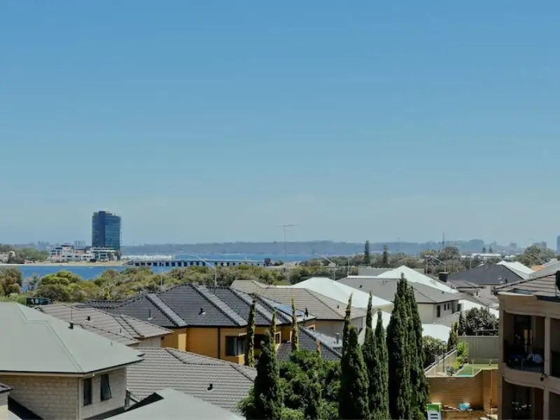 Main view of Homely retirement listing, 70/10 Roebuck Drive, Salter Point WA 6152