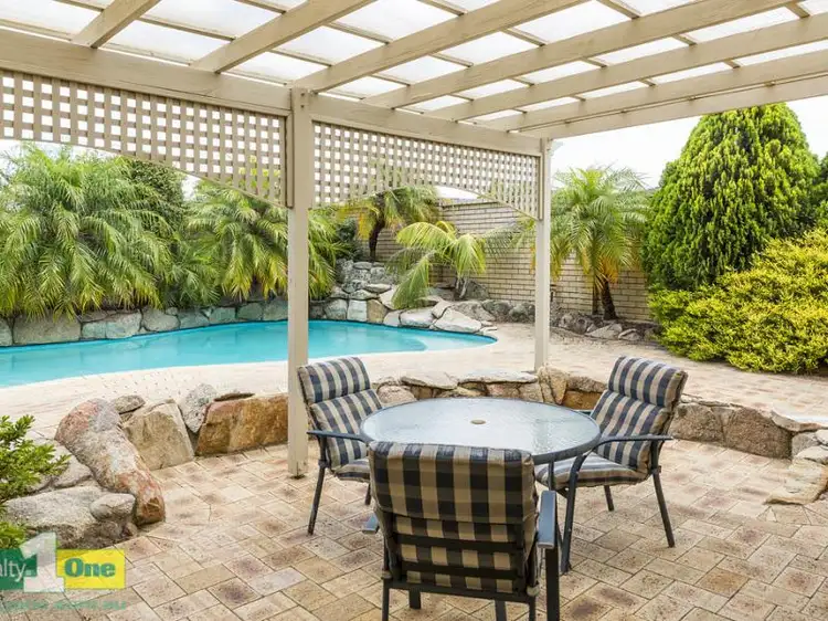 2 Raine Terrace, Winthrop WA 6150
