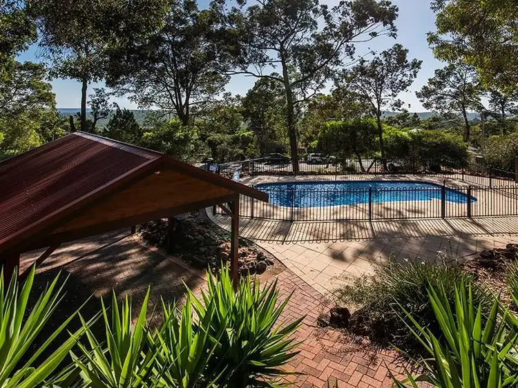 38 Valley Road, Kalamunda WA 6076