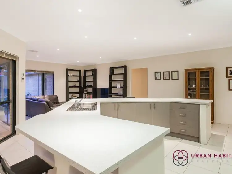 Fourth view of Homely house listing, 212 Runnymede Gate, Leda WA 6170