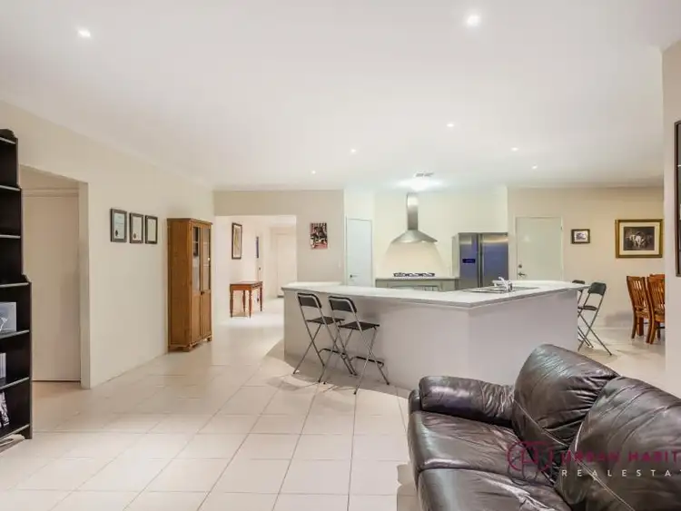 Sixth view of Homely house listing, 212 Runnymede Gate, Leda WA 6170