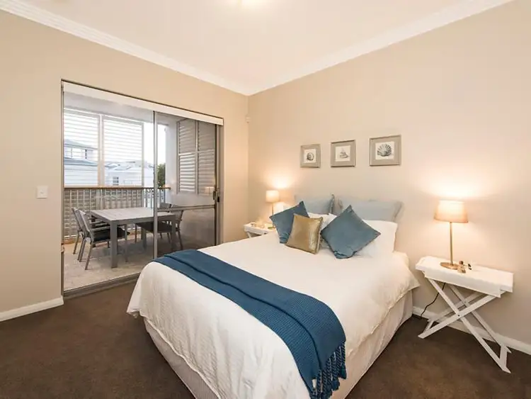 Seventh view of Homely apartment listing, 1/2 Fluorite Way, Carine WA 6020