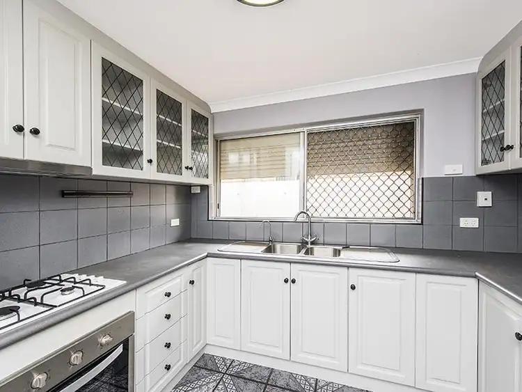 Seventh view of Homely house listing, 20 Elbuet Way, Parmelia WA 6167