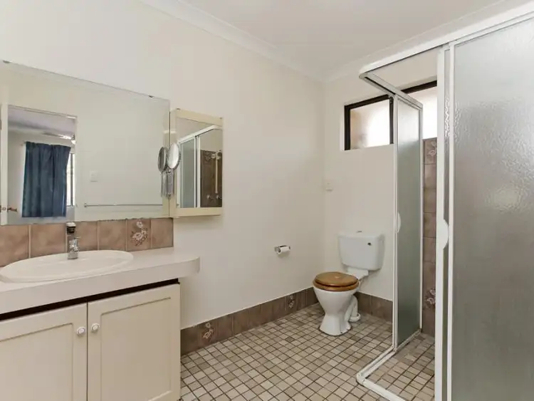 Sixth view of Homely house listing, 7 Felicia Place, Camillo WA 6111