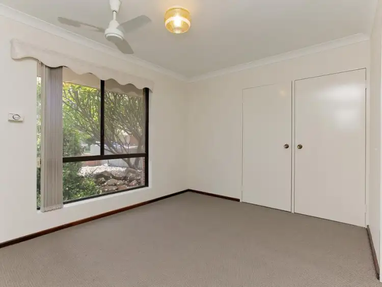 Seventh view of Homely house listing, 7 Felicia Place, Camillo WA 6111