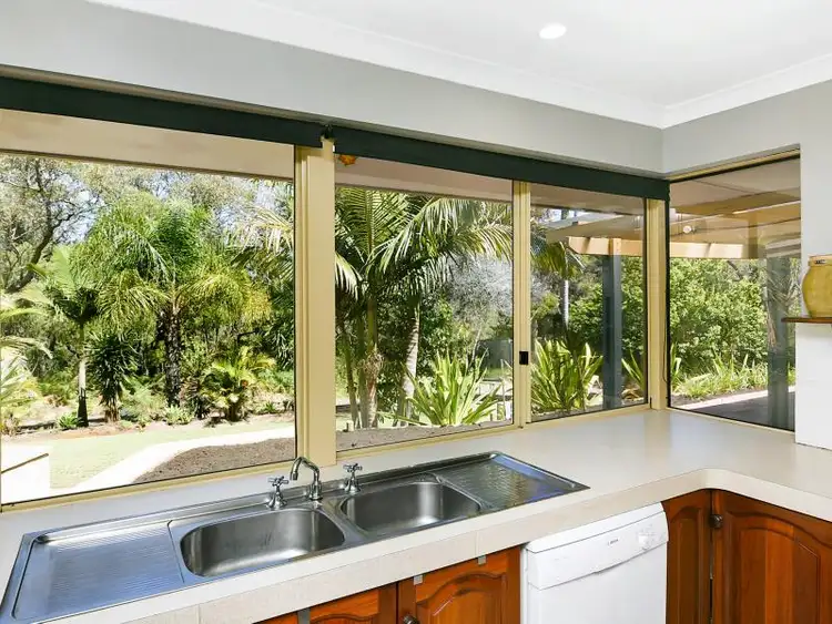 2 Pratt Road, Eaton WA 6232