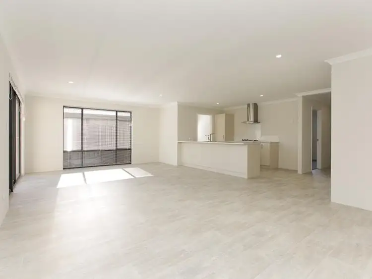 Fifth view of Homely house listing, 10 Goldfinch Drive, Erskine WA 6210