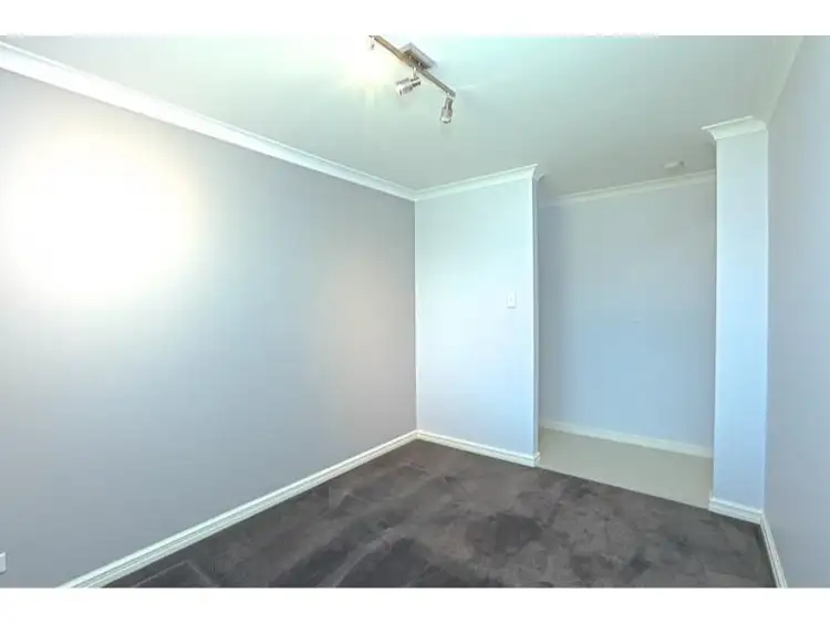 Fourth view of Homely house listing, 10 Phoenix Terrace, Hocking WA 6065