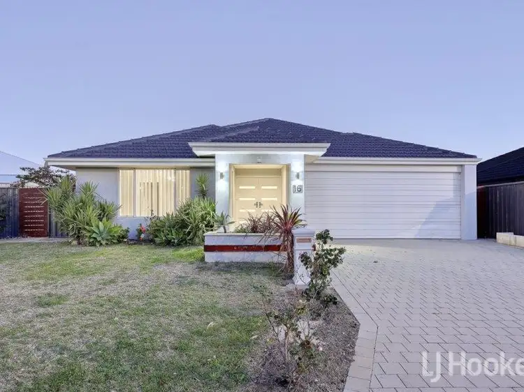 16 Daytona Road, Yanchep WA 6035