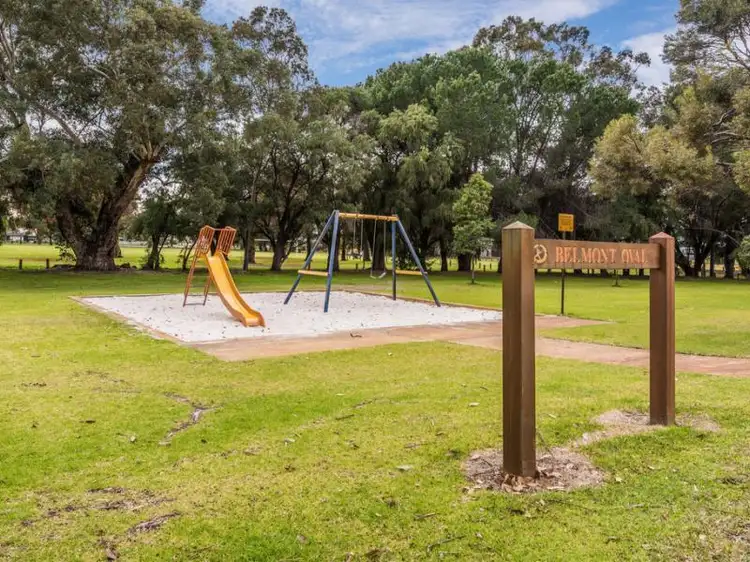 2/348 Robinson Avenue, Cloverdale WA 6105