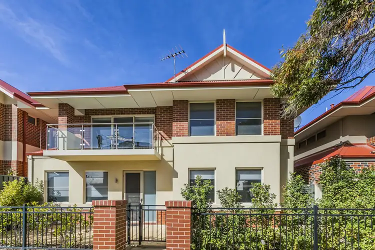 4 Dorset Cove, Mount Claremont WA 6010