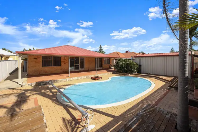 Second view of Homely house listing, 10 Strelitz View, Beeliar WA 6164