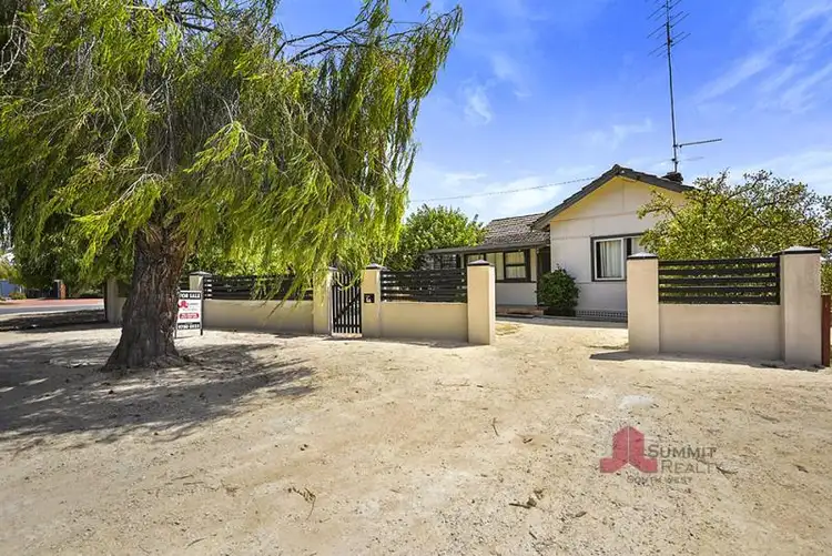 4 Wilson Street, Carey Park WA 6230