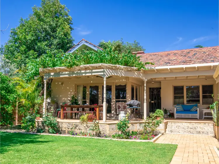82 Matheson Road, Applecross WA 6153